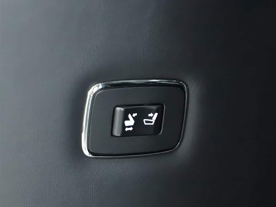 Toyota Alphard 2019 car image #23