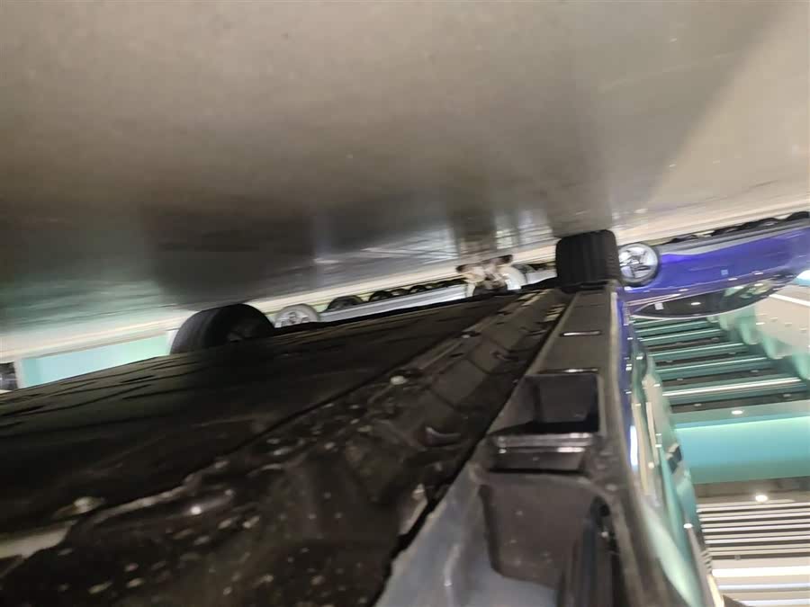 零跑汽车 零跑B01 2025 汽车图片 #23