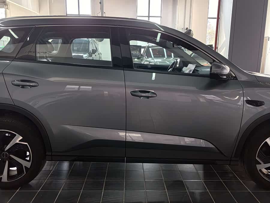 BYD Sea Lion 05 DM-i 2025 #23 BYD Sea Lion 05 DM-i 2025 car image #23