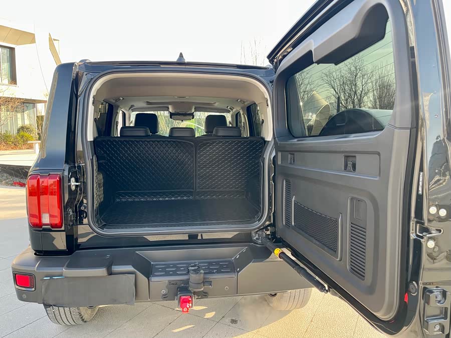 Tank 300 2023 car image #23