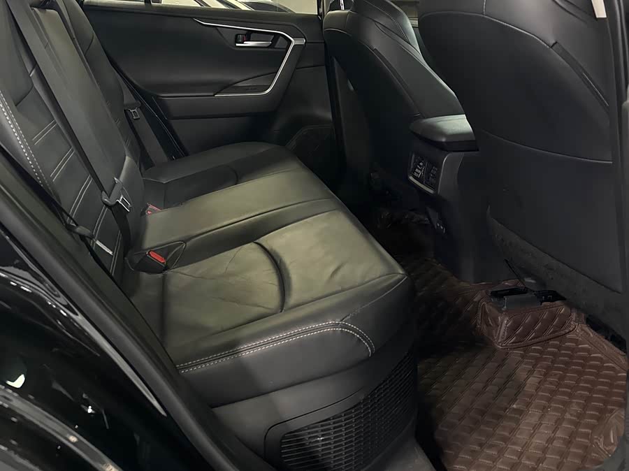 Kia Wildlander 2022 car image #23
