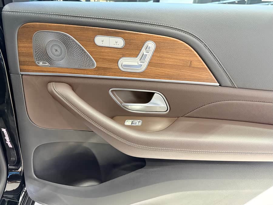 Mercedes-Benz GLS Class 2021 #23 Mercedes-Benz GLS Class 2021 car image #23