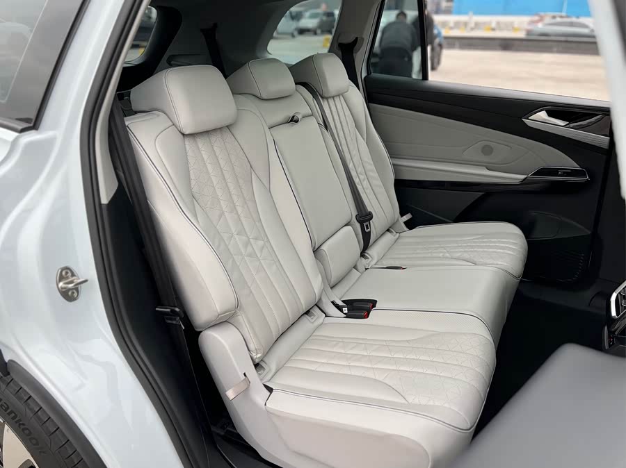 Volkswagen ID.6 X 2021 #23 Volkswagen ID.6 X 2021 car image #23