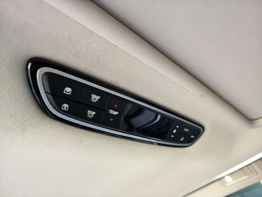 GAC Trumpchi M8 2018 car image #23