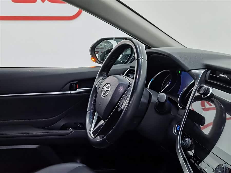 Toyota 2020 immagine di auto #23