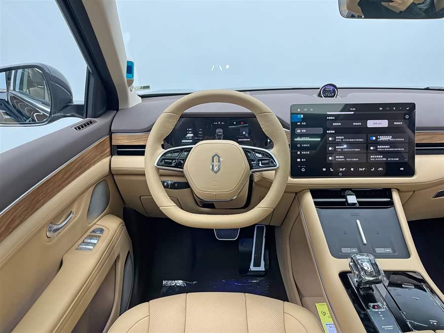 2025 car image #23