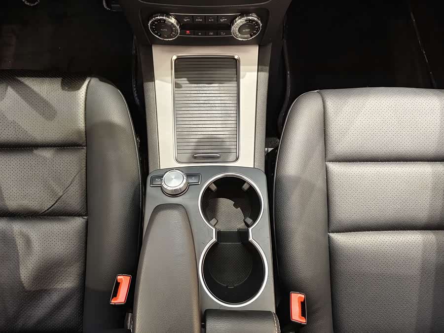 Mercedes-Benz GLK Class 2013 immagine di auto #23