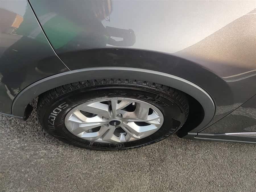 SWM斯威汽车 SWM斯威G05 2020 汽车图片 #23