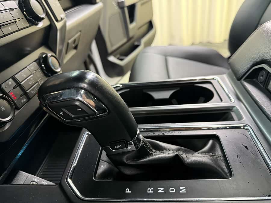 Ford Edge 2021 car image #23