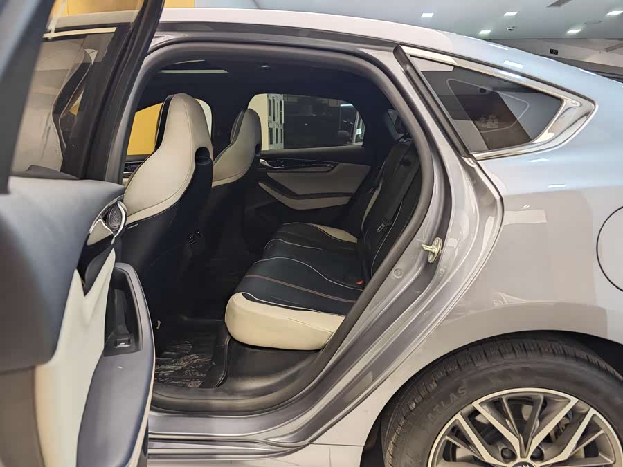 BYD Qin Plus 2022 #23 BYD Qin Plus 2022 car image #23