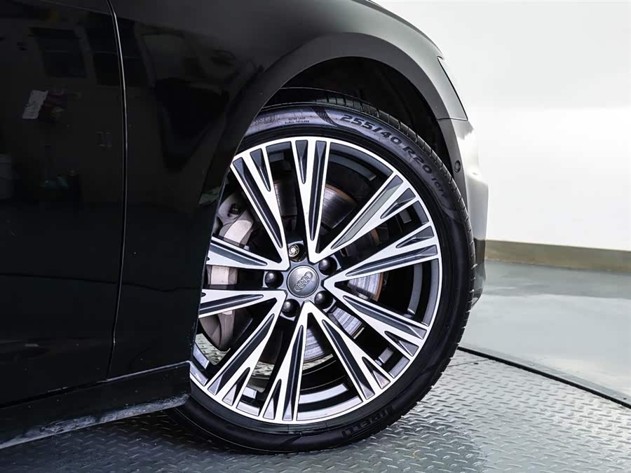 Audi A6L 2020 car image #23