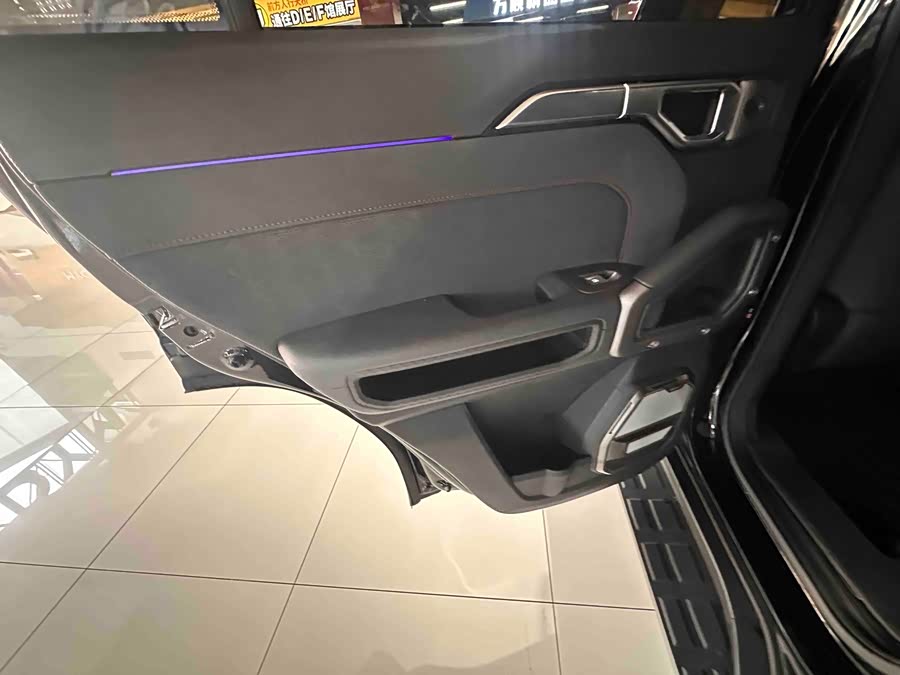 Jetour Traveller 2023 car image #23