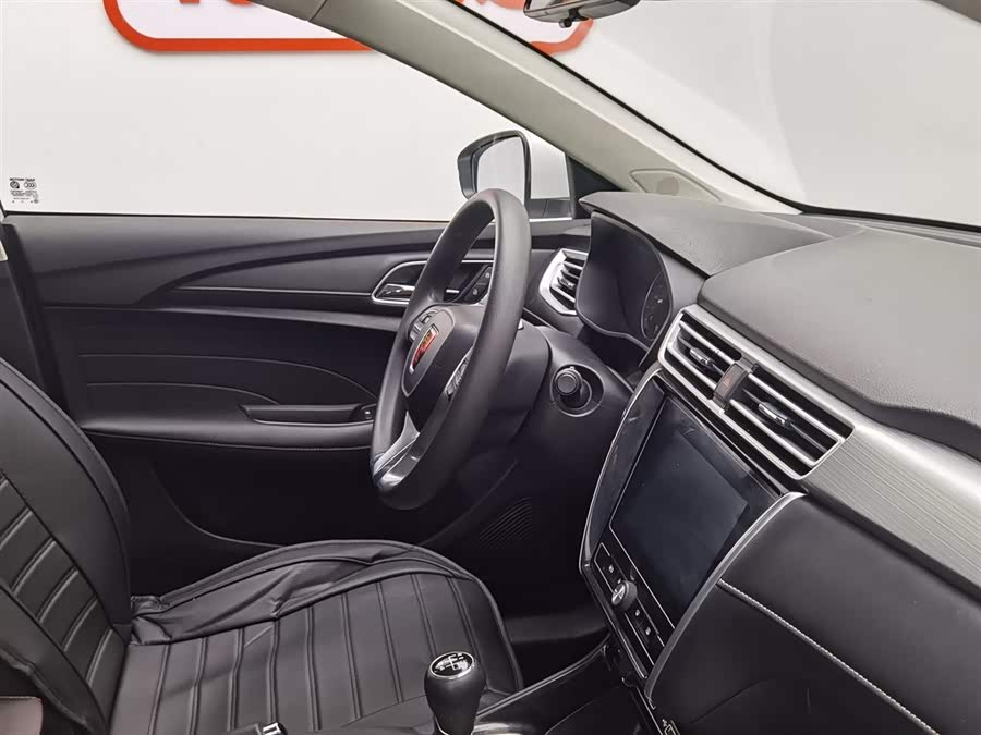Roewe i5 2020 car image #23