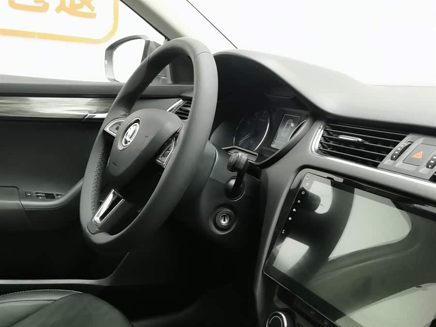 Skoda Octavia 2016 car image #23