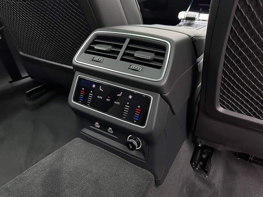 Audi A6L 2024 car image #23