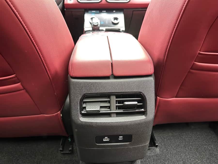 Jetour X70 PLUS 2024 car image #23