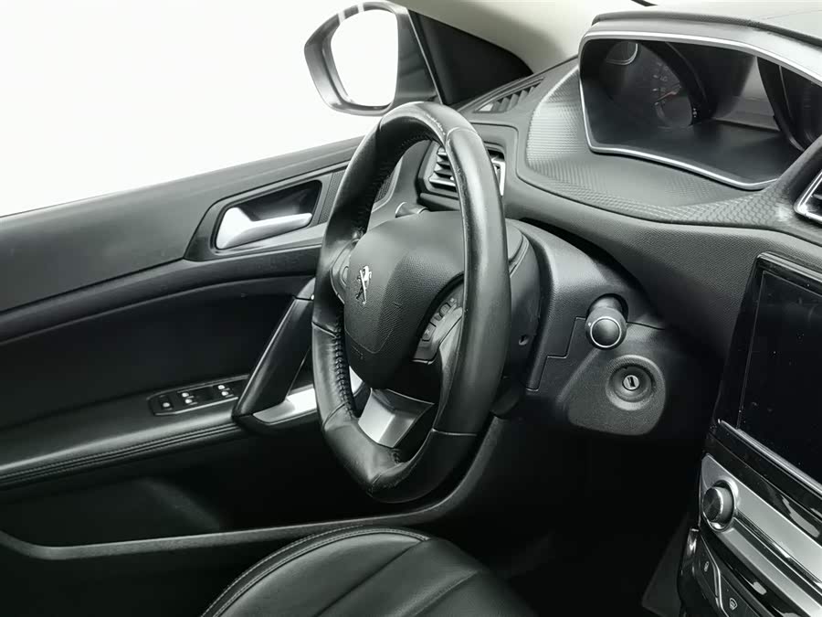 Peugeot 308 2019 #23 Peugeot 308 2019 car image #23