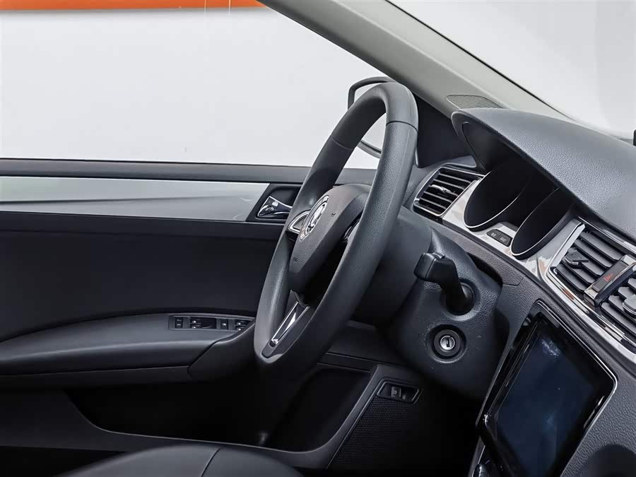 Skoda Rapid 2020 imagen de coche #23