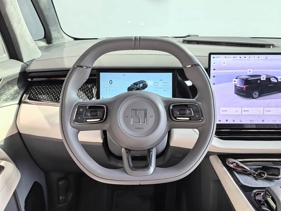 极氪 极氪009 2024 汽车图片 #23