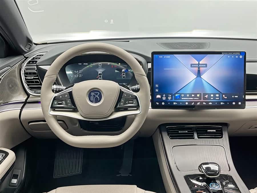 BYD Han 2025 car image #23