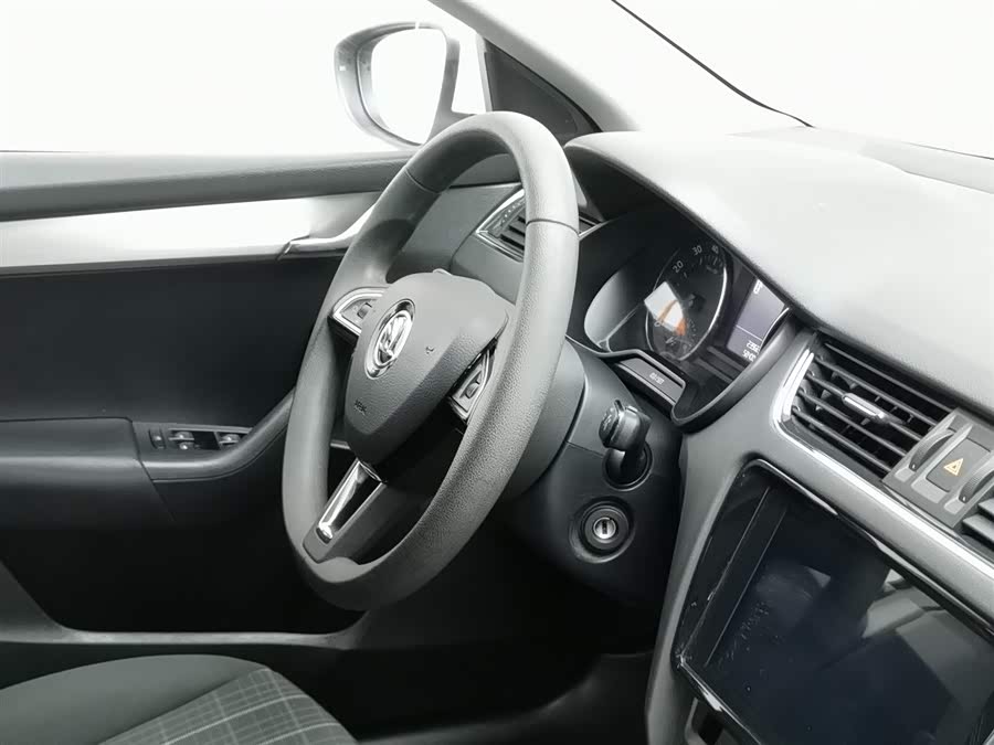 Skoda Octavia 2020 car image #23