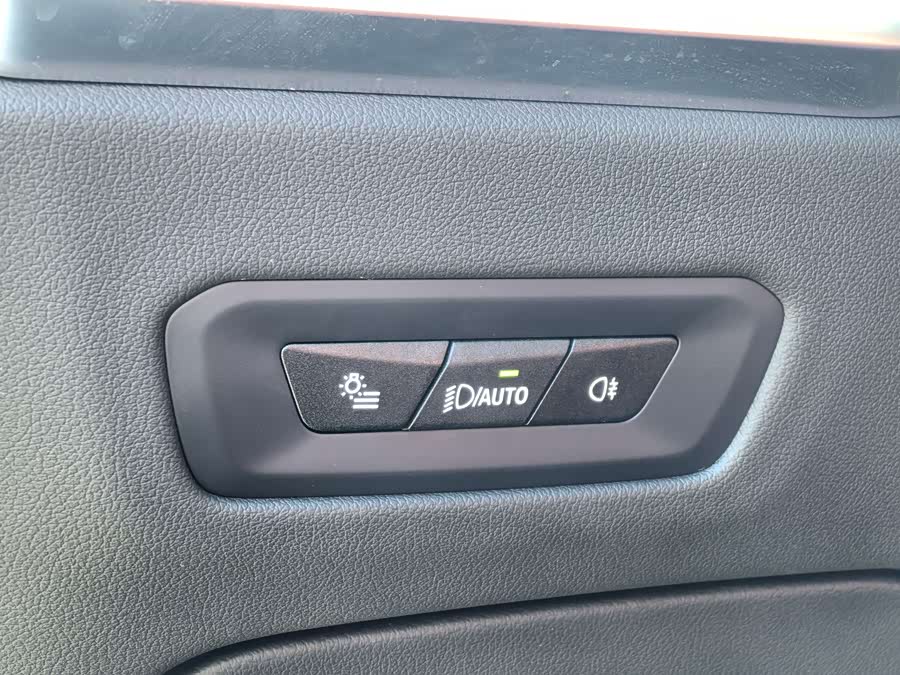 BMW X5 2024 car image #23