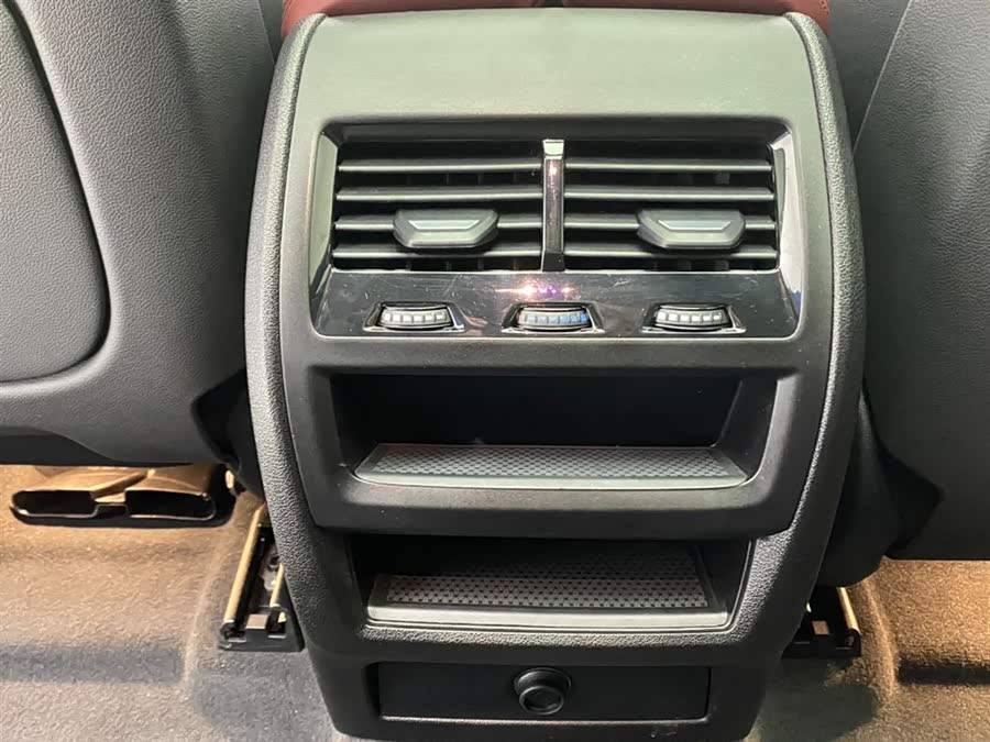 BMW X6 2024 immagine di auto #23