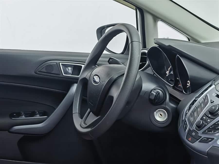 Ford Fiesta 2015 car image #23