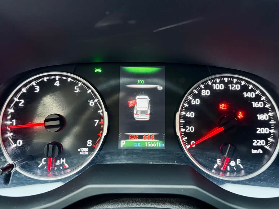 Toyota RAV4 2022 car image #23