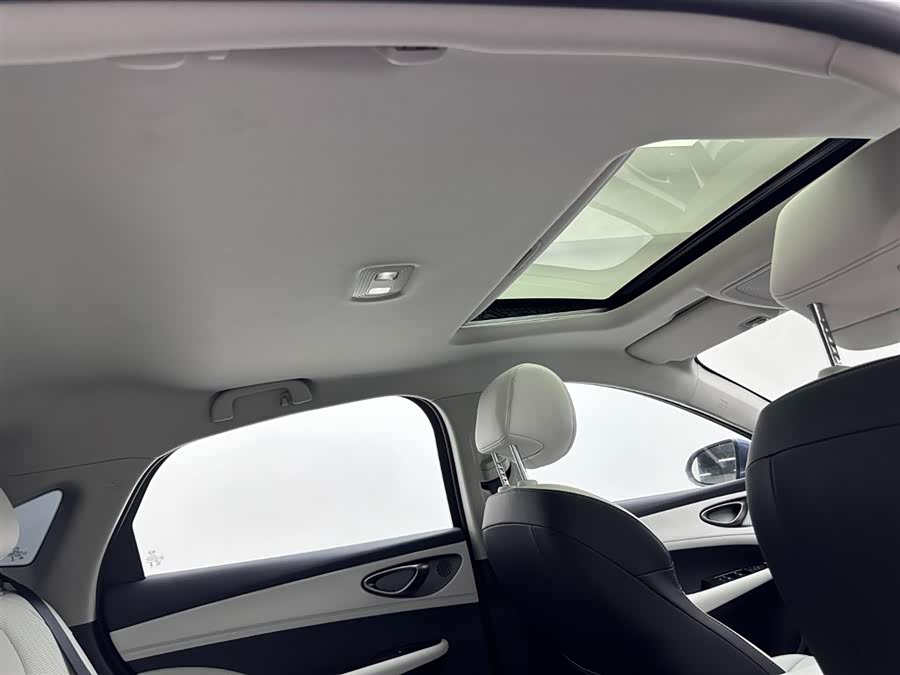 BYD Seal 05 DM-i 2025 car image #23