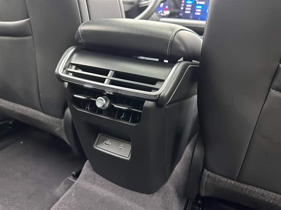 Ford Mondeo 2025 #23 Ford Mondeo 2025 car image #23