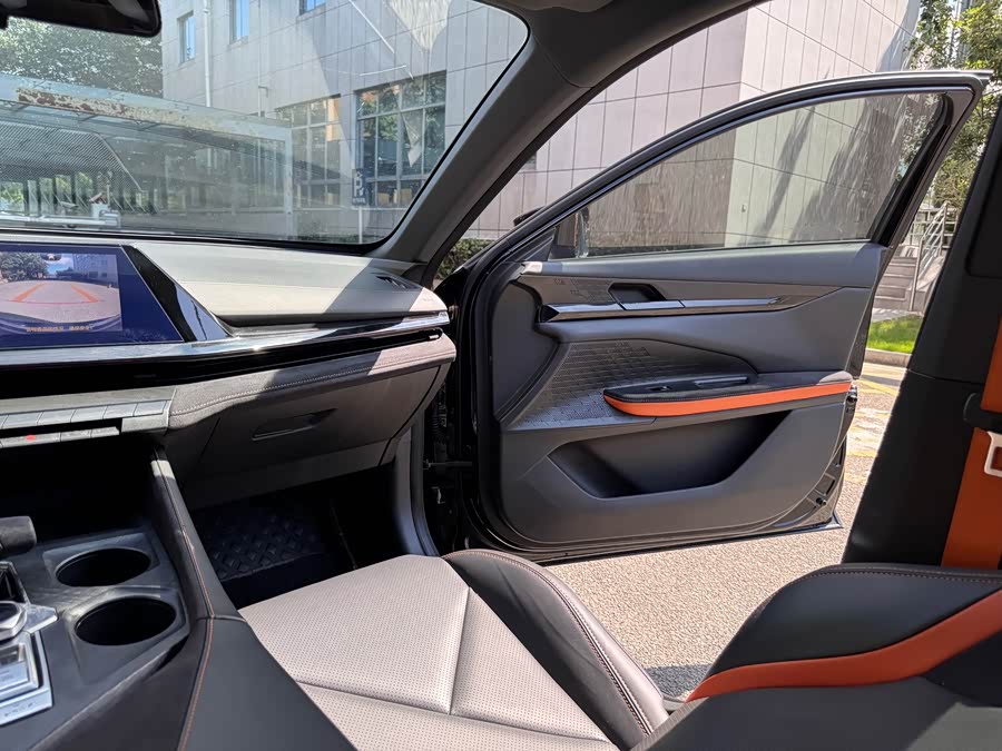 Changan UNI-V 2022 car image #23