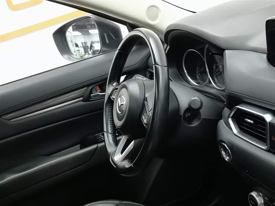 Mazda CX-5 2018 car image #23