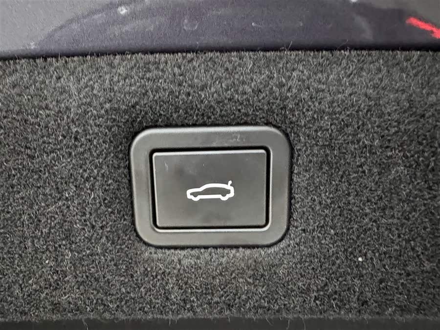 阿维塔 阿维塔06 2025 汽车图片 #23