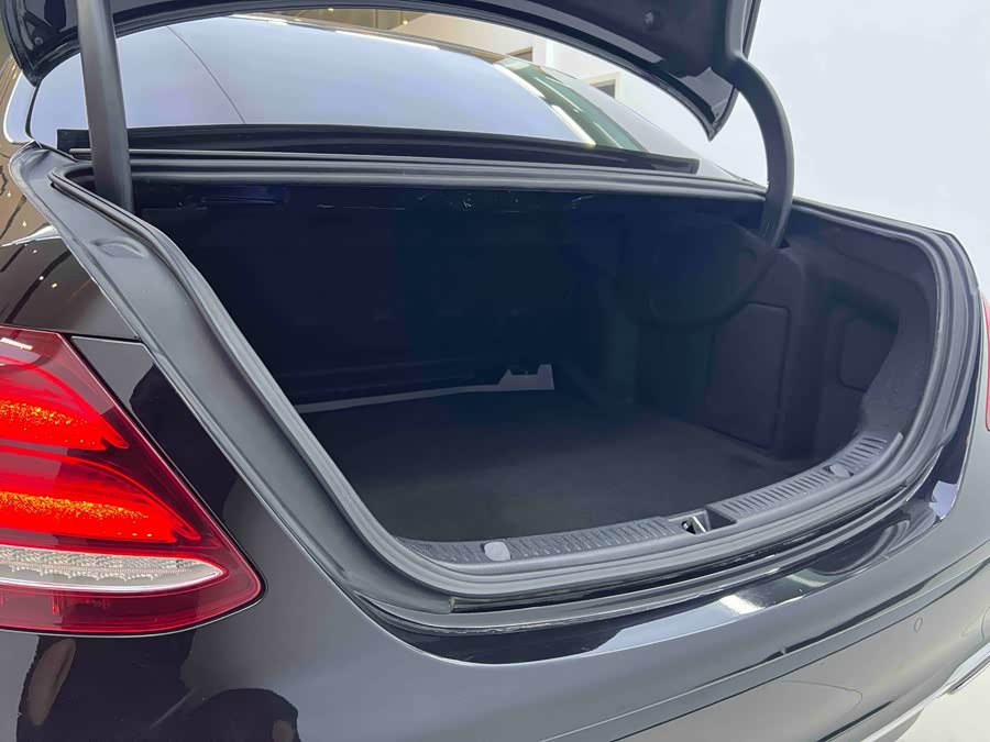 Mercedes-Benz E Class 2019 #23 Mercedes-Benz E Class 2019 car image #23