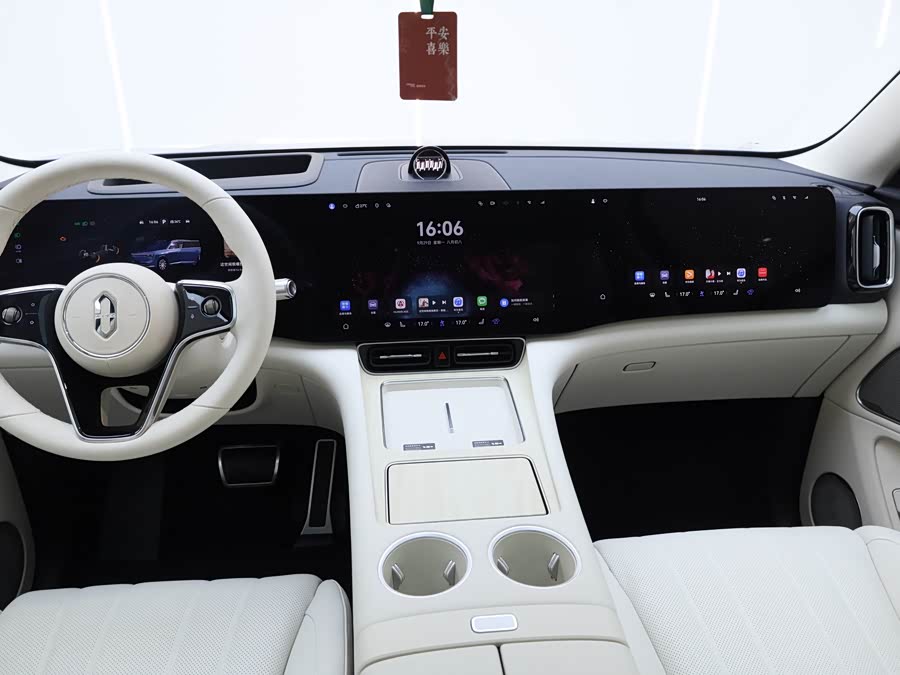 2025 car image #23
