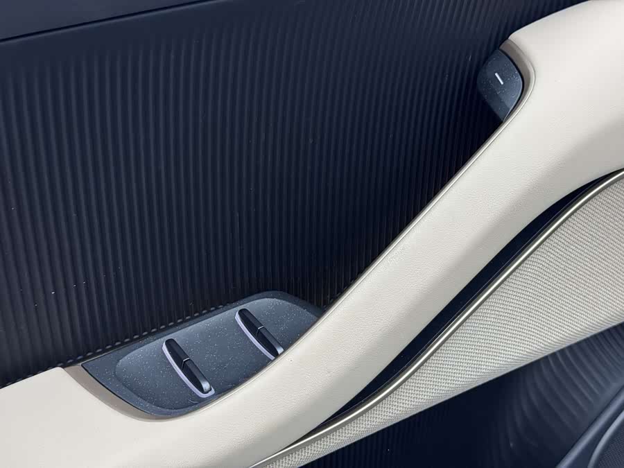 NIO ET5 2022 car image #23