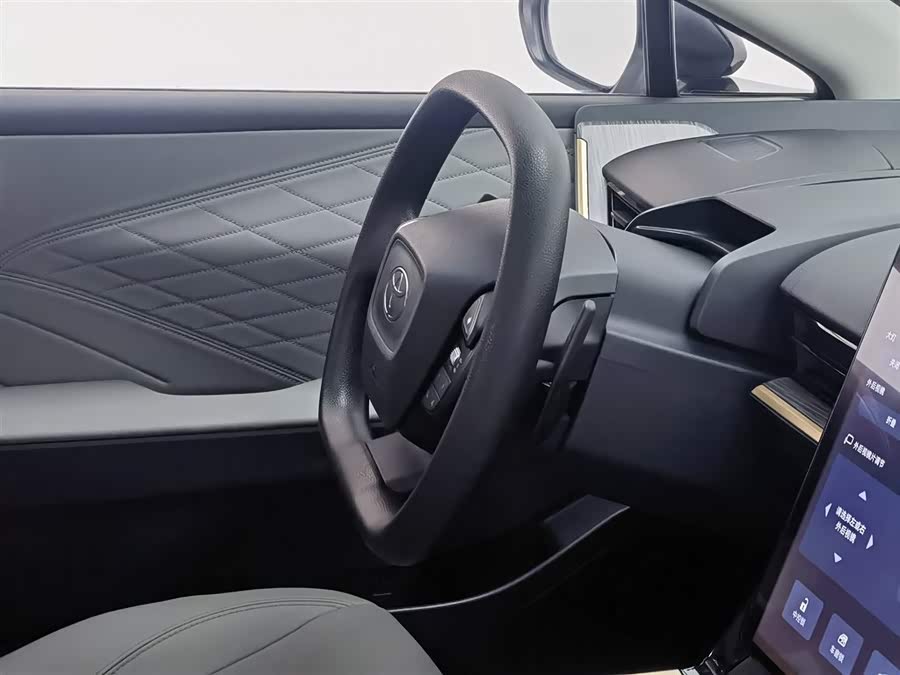 Toyota bZ3 2024 immagine di auto #23