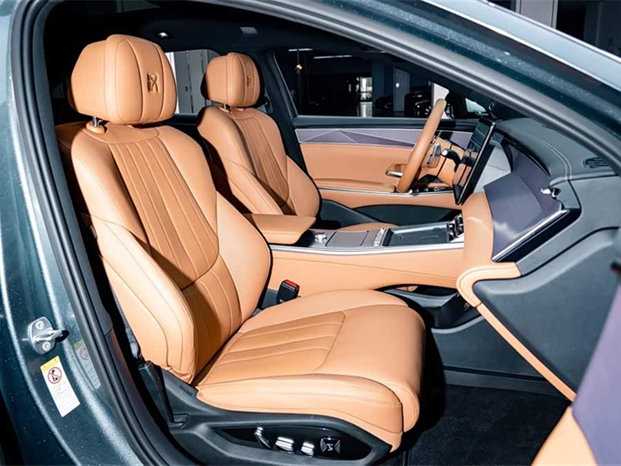 BYD HanL 2025 immagine di auto #23