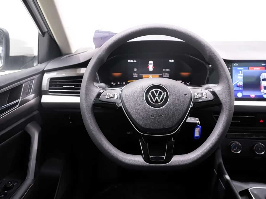 Volkswagen Lavida 2021 car image #23