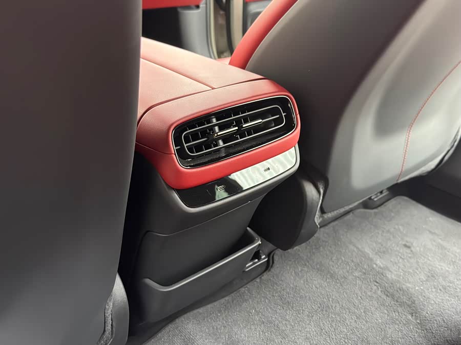 MI SU7 2024 car image #23