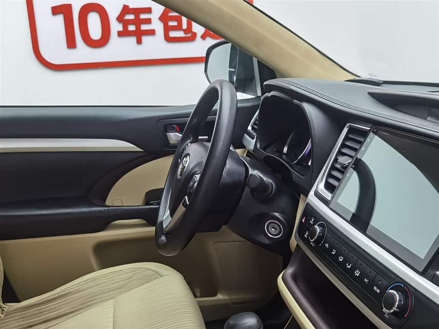 Toyota Highlander 2019 immagine di auto #23