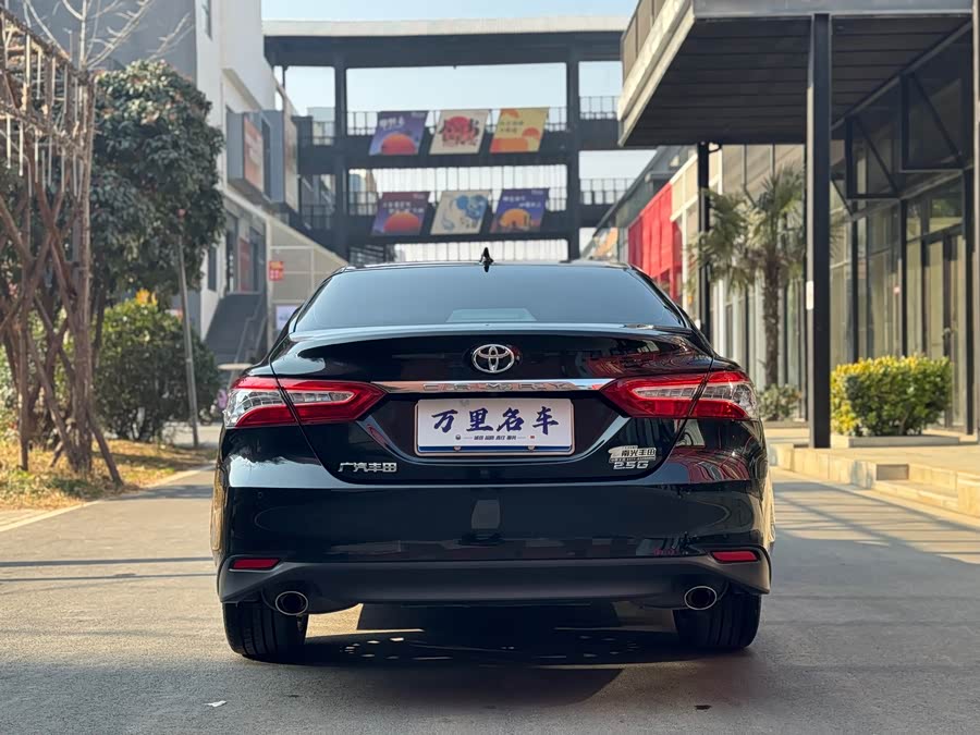 Toyota Camry 2022 car image #23