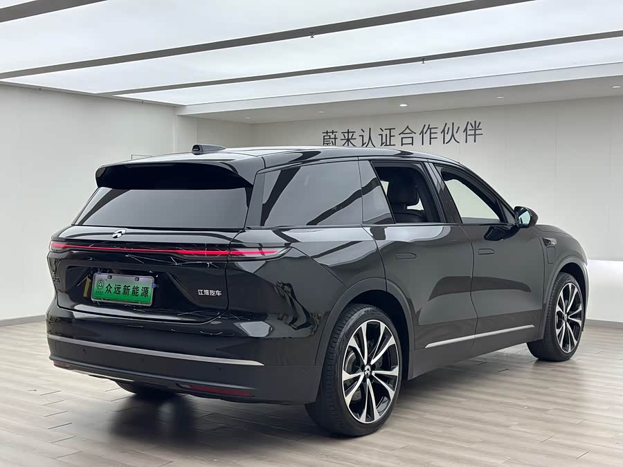 NIO ES8 2023 car image #23