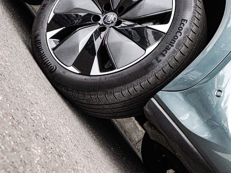 BYD Tang L 2025 immagine di auto #23