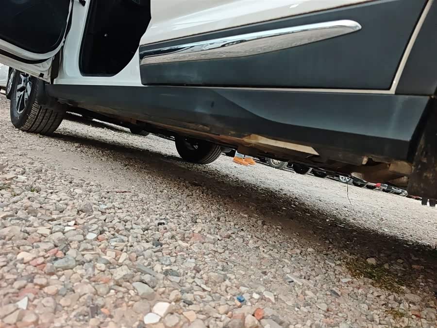 Forthing T5 2023 #23 Forthing T5 2023 immagine di auto #23