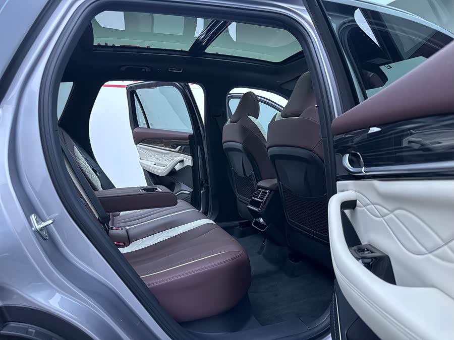 GEELY Monjaro 2024 car image #23