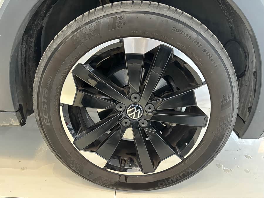 Volkswagen Tacqua 2022 car image #23