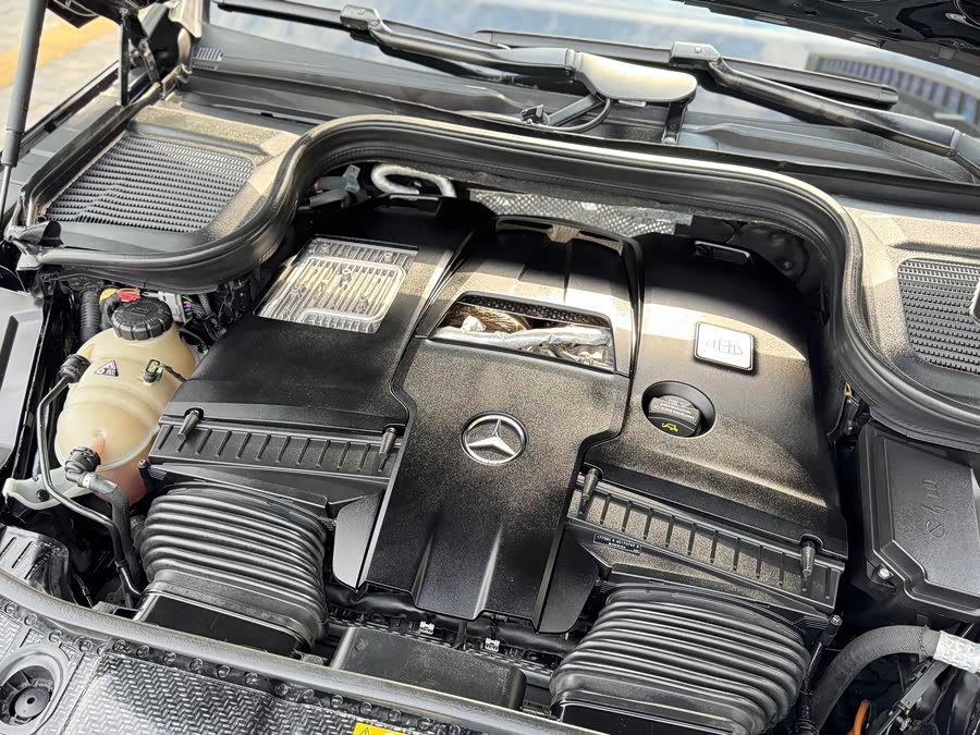 Mercedes-Benz Maybach GLS 2021 car image #23