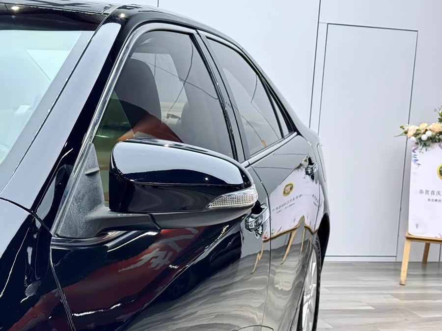 Toyota 2015 car image #23